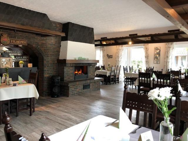 Gasthof Zum Dorfkrug Molbergen Eksteriør billede